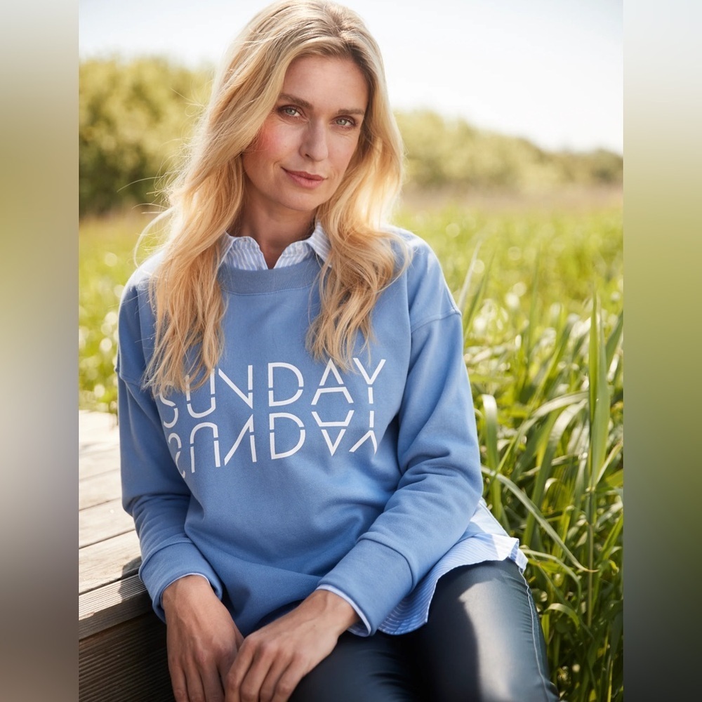 SUNDAY Light‎ Blue Crewneck Sweater XL